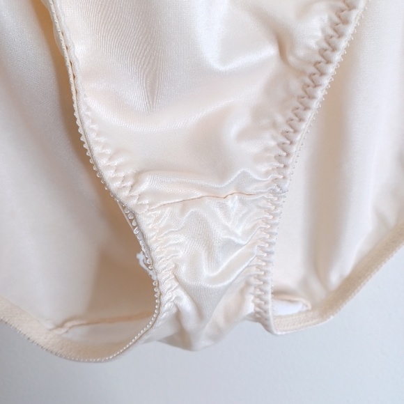 FLEXEES 5044 Signature Waist Band Firm Control High-Cut Brief Girdle Pantie. - Picture 5 of 15